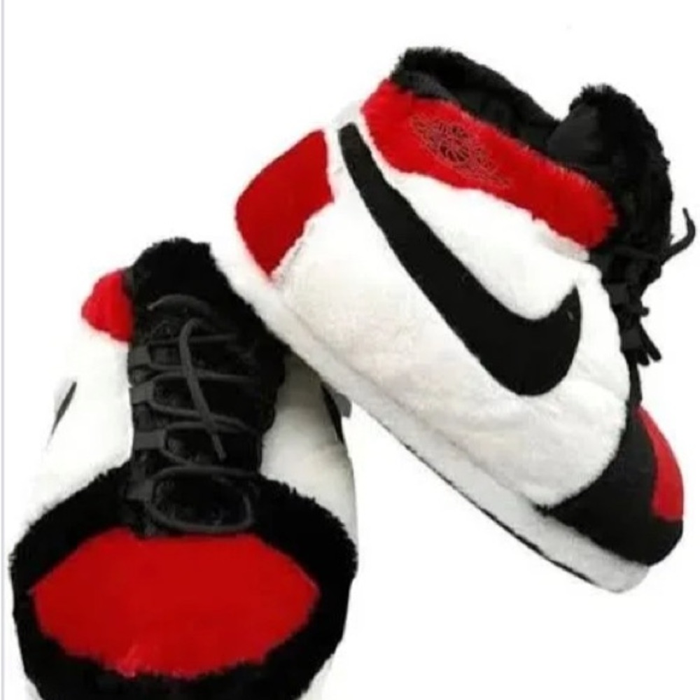 Nike Slippers pick your style - Picture 2 of 4